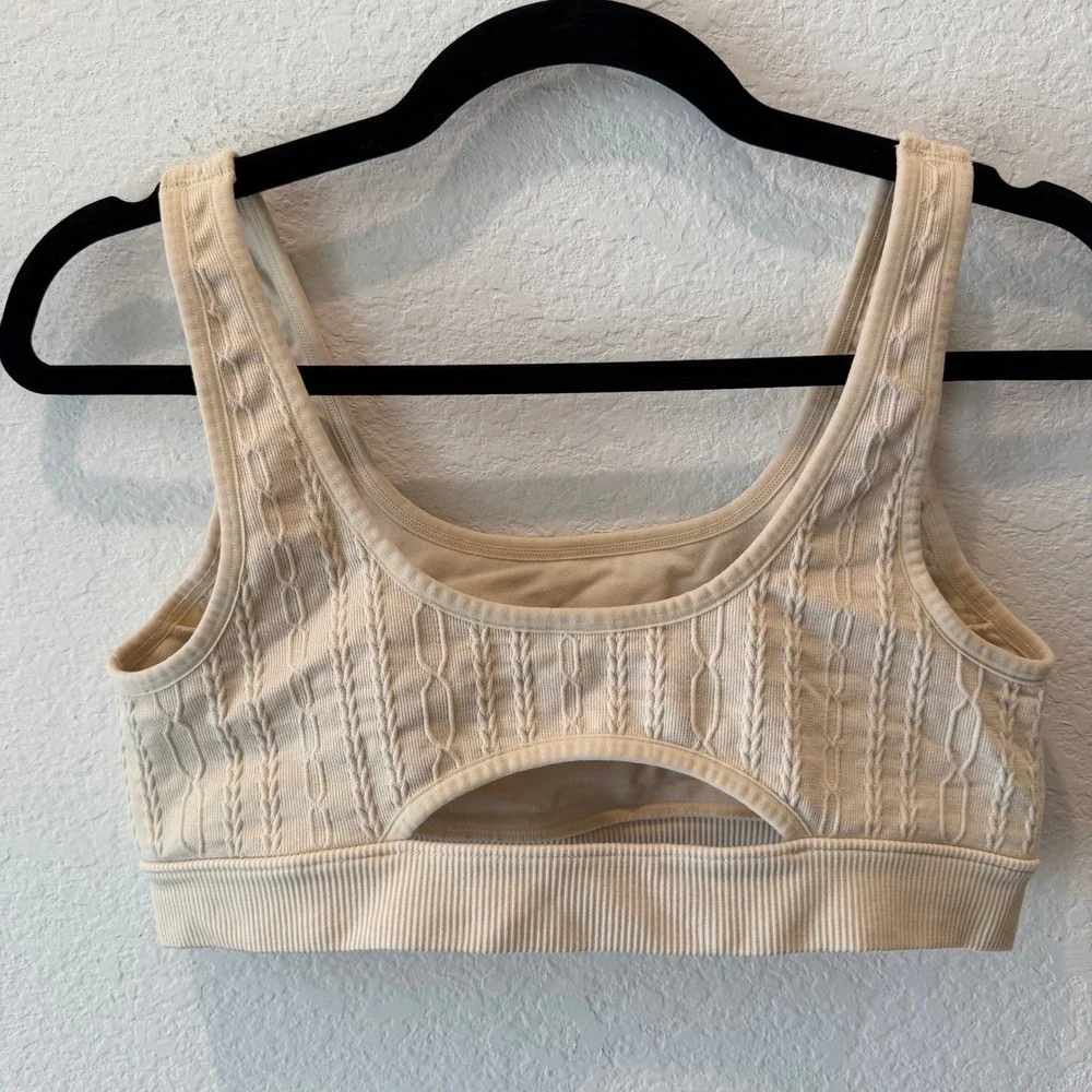Alo Yoga Cable Knit Sports Bra Cream Beige Cutout Back W0432R